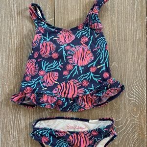 Lilly Pulitzer sz 5 two piece suit.